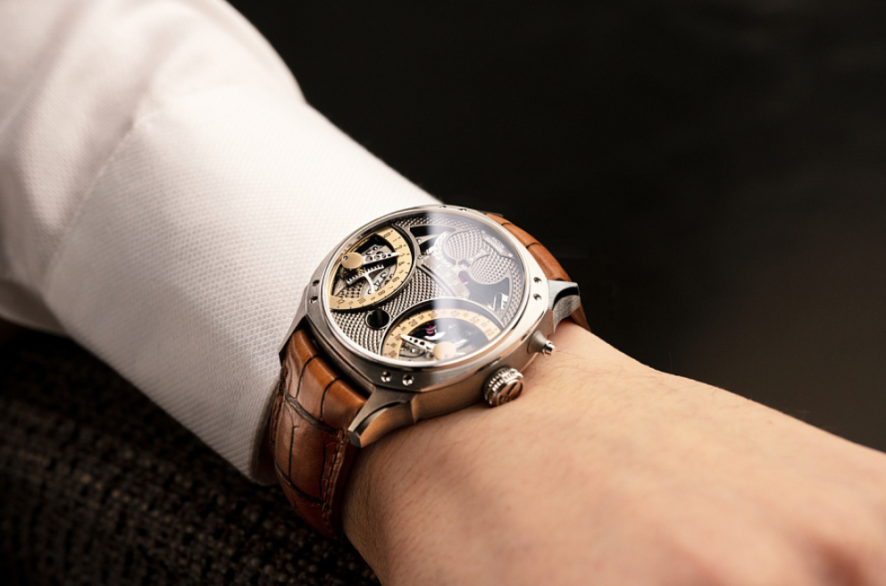 Anton Suhanov Racer Retro: Independent Watchmaking Inspired by Classic Automobiles